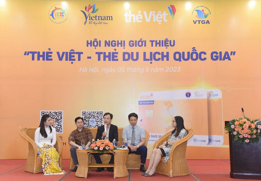 Ứng dụng công nghệ, chuyển đổi số hỗ trợ công tác quản lý, kinh doanh du lịch và nâng cao trải nghiệm du khách